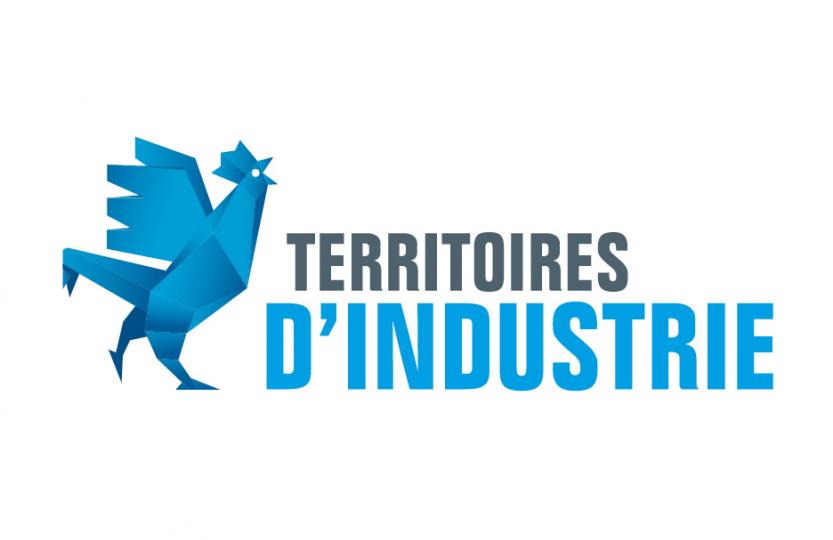 Signature contrat Territoires d'industrie par Lamballe Terre et Mer et Cooperl